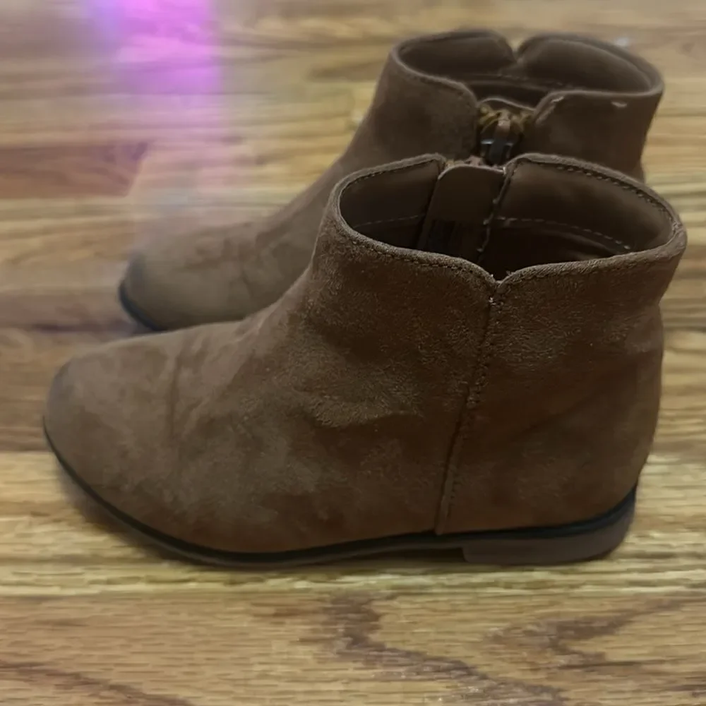 Cat & Jack Ankle Boot Bootie Brown Tan Faux Suede Girls Toddler Size 10